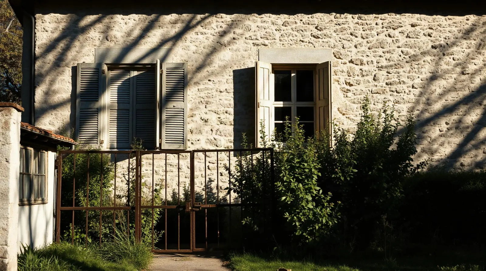 Maison ancienne héritée au centre d'une indivision familiale